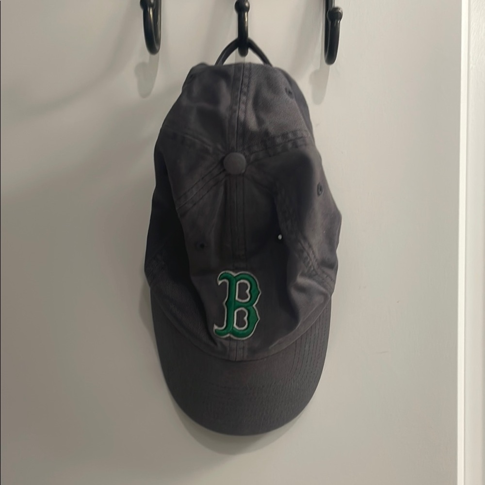 Boston Red Sox 47’ Baseball Hat w/ Shamrock